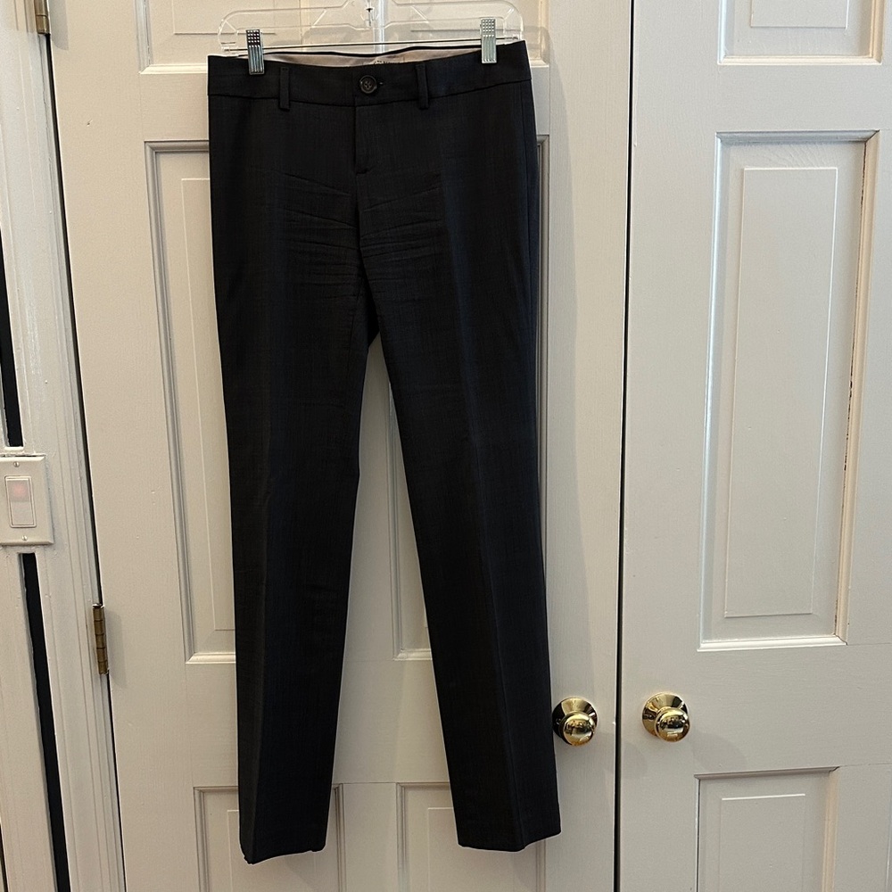 Banana Republic, navy dress pants fully lined great condition size 2